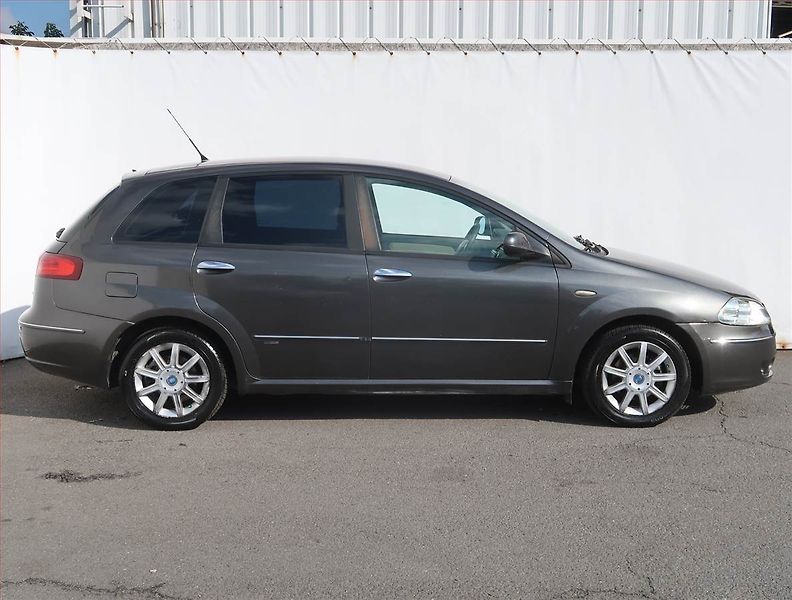 Fiat Croma (2006) 1.9 Multijet, nová STK, Tažné - fotka 6 z 16