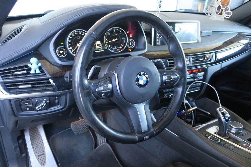BMW X6 (2017) 3.0 xDrive30d M-Paket - fotka 15 z 42