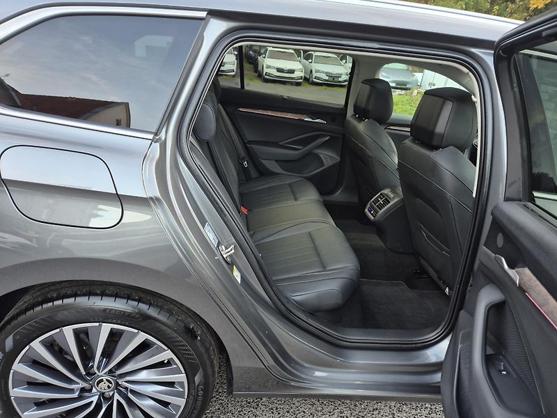 Škoda Superb ZAMLUVENO ! 110kw DSG L&K 18A - fotka 15 z 52