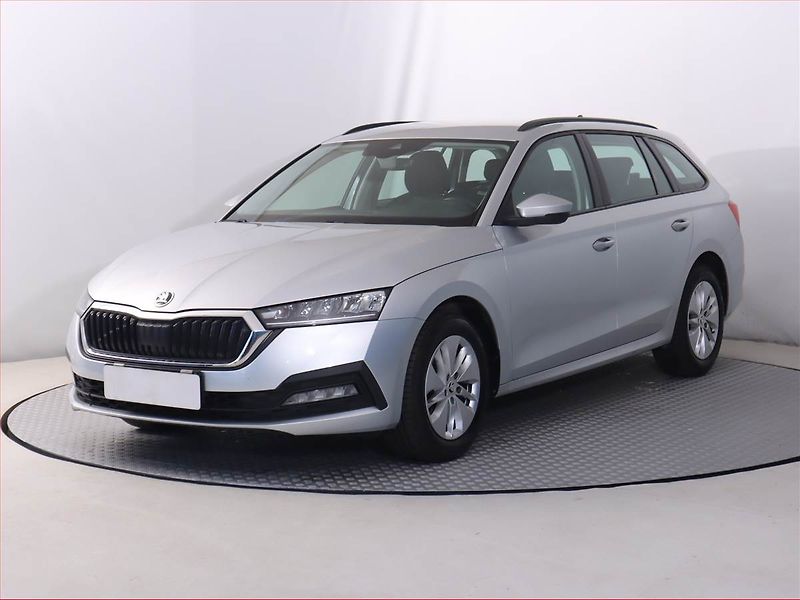 Škoda Octavia (2022) Ambition 2.0 TDI - fotka 2 z 19