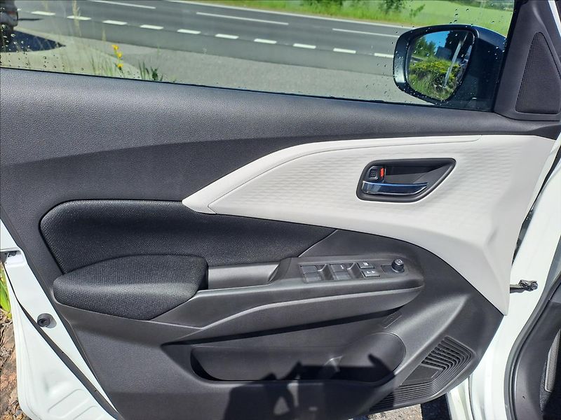 Suzuki Swift (2026) 1,2 PREMIUM HYBRID CVT - fotka 9 z 22