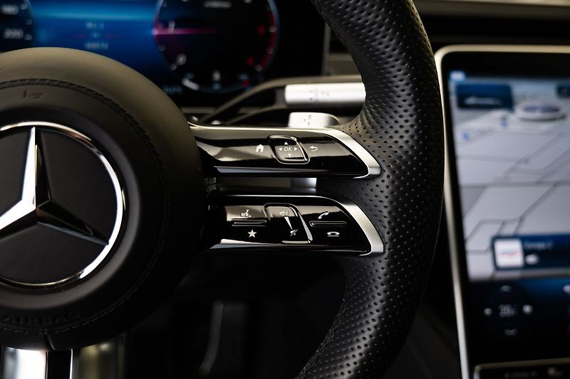 Mercedes-Benz Třídy S d Long 4MATIC - fotka 21 z 31