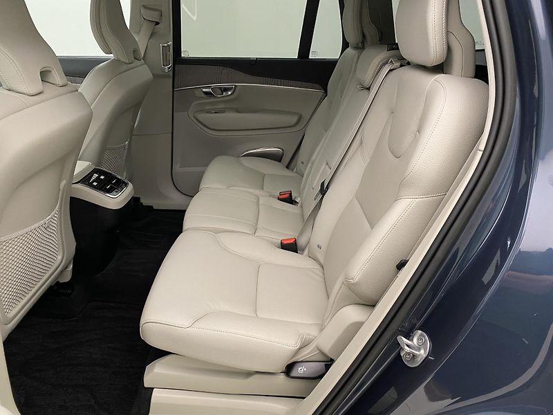 Volvo XC90 B5 AWD PLUS BRIGHT AUT CZ - fotka 5 z 58