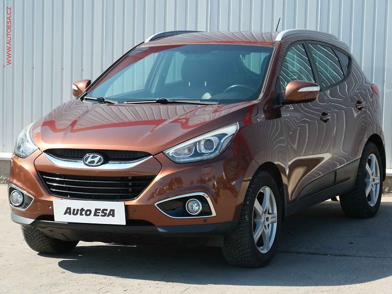 Hyundai ix35 (2013) 2.0 CRDi 4x4, ČR, xenon - fotka 3 z 19