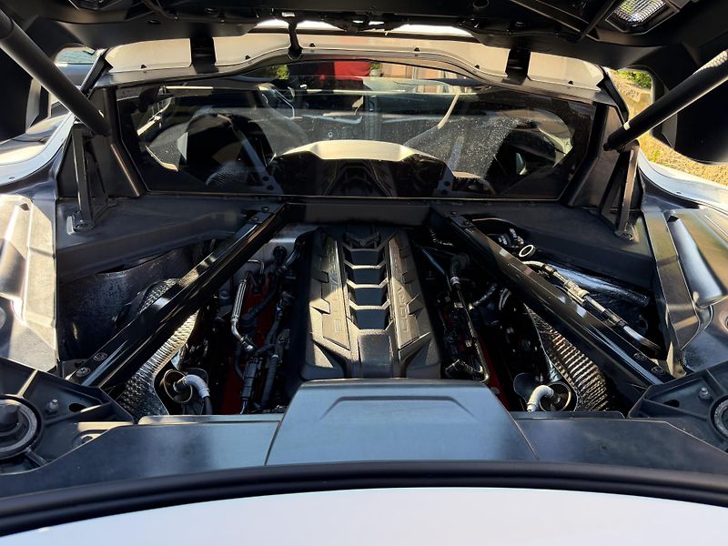 Chevrolet Corvette (2022) C8-TARGA-VÝFUK-LIFT-TOP-DPH - fotka 17 z 18