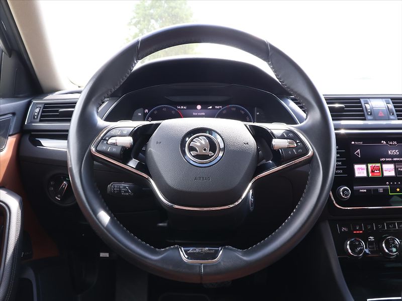 Škoda Superb 2,0 TDI DSG CZ L&K 1.Maj DPH - fotka 18 z 29