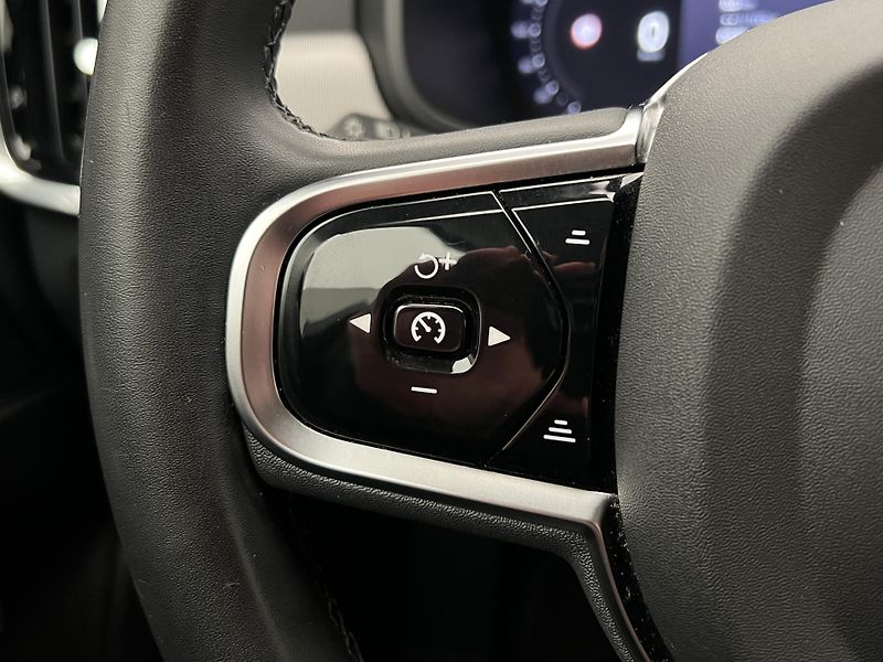 Volvo V90 B4 BRIGHT PLUS CZ 1. maj. - fotka 24 z 48