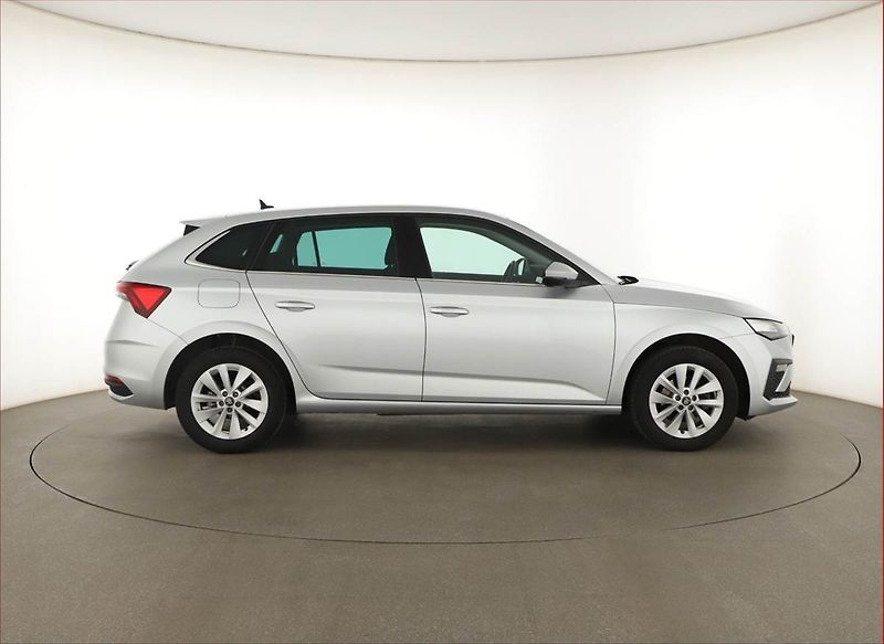 Škoda Scala (2025) 1.0 TSI, Top Selection, FullLe - fotka 6 z 15