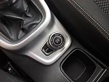 Suzuki Vitara (2015) 1.6 DDiS, 4X4, Navi, Tempomat - náhled 18