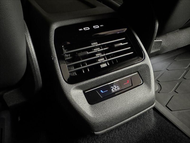 Volkswagen ID.4 Pro Tepelko IQ Light 360° - fotka 17 z 49