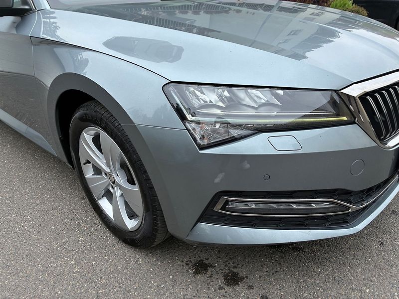 Škoda Superb 2.0 TDI 4x4 STYLE 140 kW DSG - fotka 8 z 40
