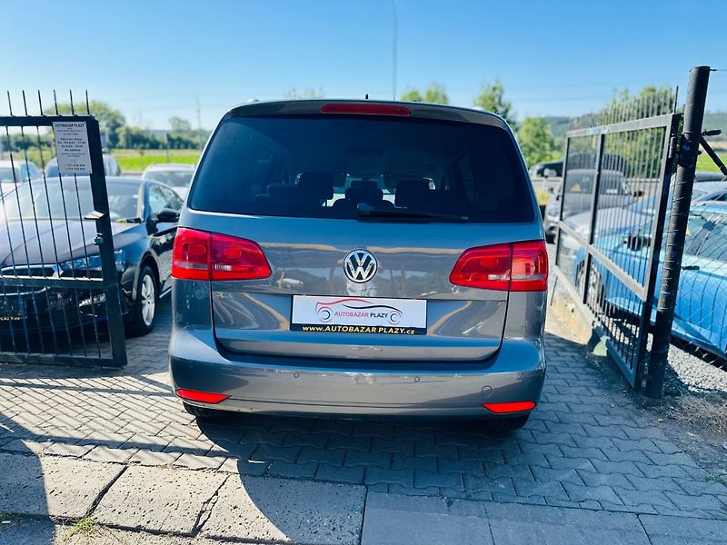 Volkswagen Touran (2014) 2.0TDi WEBASTO,NAVI,SERVIS - fotka 5 z 17