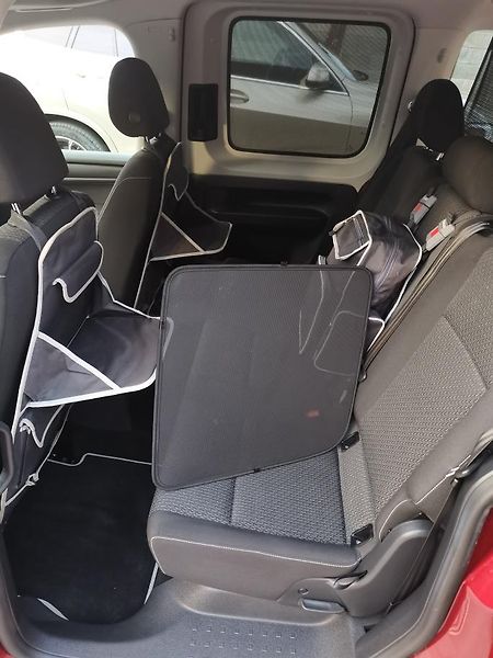 Volkswagen Caddy (2016) 4x4, DSG, 7 míst, GENER. FOUR - fotka 9 z 17