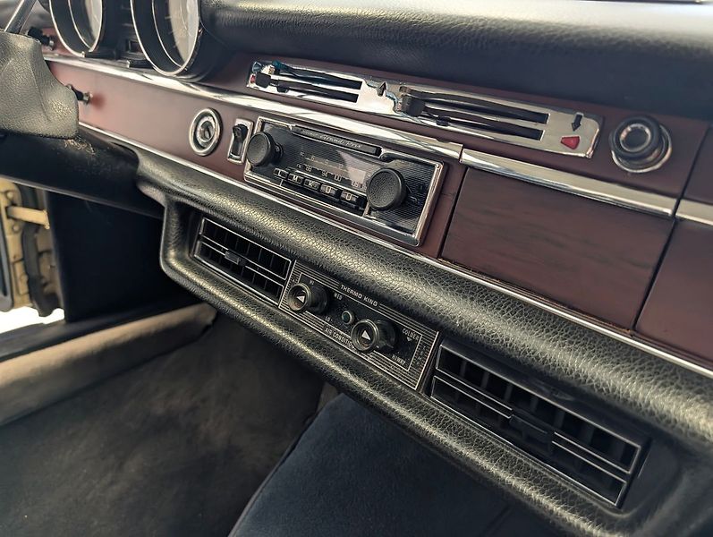 Mercedes-Benz Třídy S W108 - fotka 30 z 36