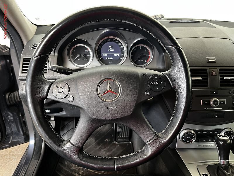 Mercedes-Benz Třídy C (2010) 3.0 CDi C350, AT, TZ - fotka 16 z 16