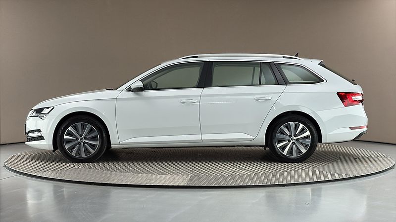 Škoda Superb 2.0 TDI Style Combi - fotka 4 z 25