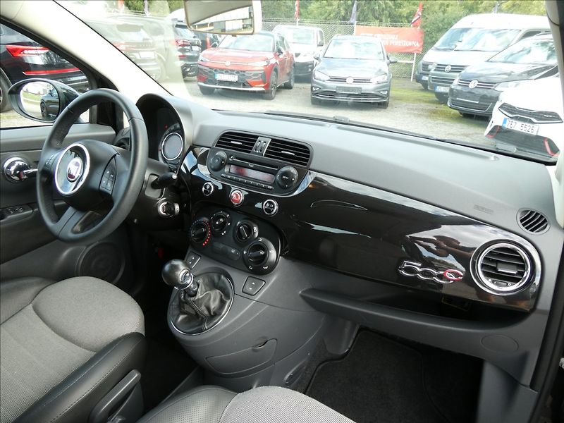 Fiat 500C 1,2 i 51kW klima, 2x kola - fotka 39 z 50