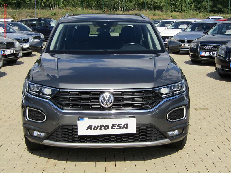 Volkswagen T-Roc (2019) 2.0TDi 4x4, 1.maj,ČR, AC - fotka 2 z 21