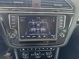 Volkswagen Tiguan (2016) 2,0TSi DSG 4x4 HIGHLINE TAŽNÉ - náhled 14