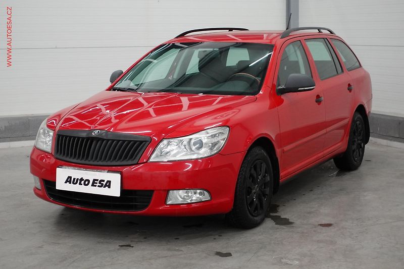 Škoda Octavia (2011) 1.2 TSi, ČR, Klima - fotka 3 z 18