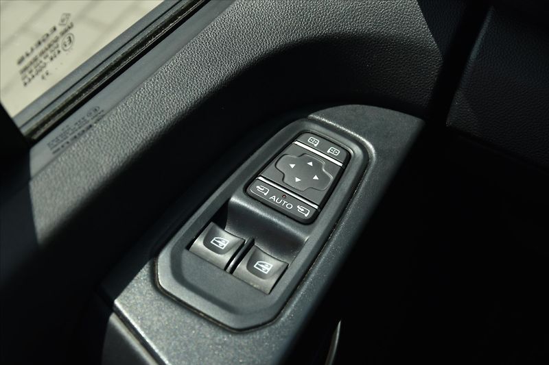 Renault Trafic 2.0 dCi 125kW L2 AUTOMAT 5MÍST - fotka 23 z 23