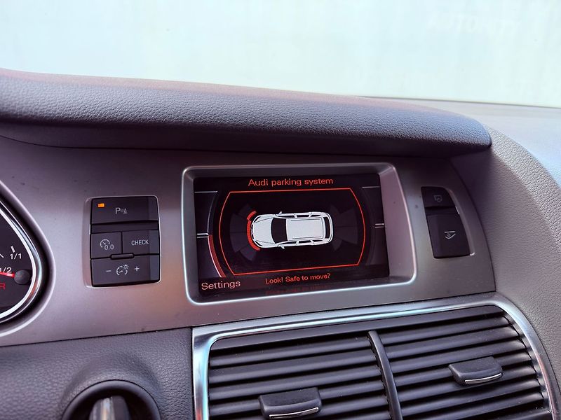 Audi Q7 3.0 TDi Quattro Tiptronic, Nav - fotka 14 z 19