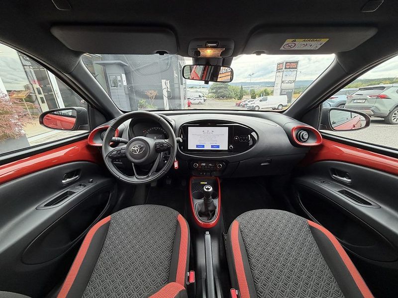 Toyota Aygo 1.0i, Style, DPH - fotka 11 z 24