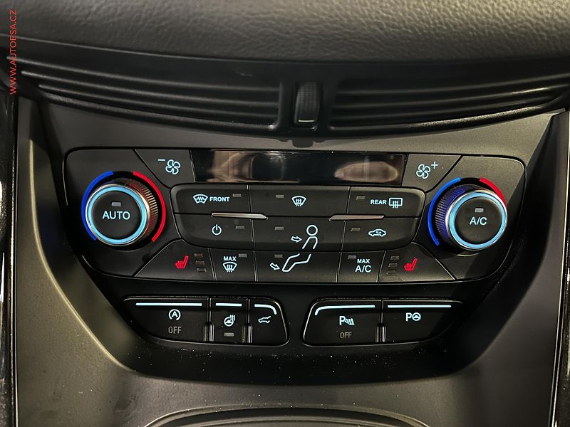 Ford Kuga (2018) 2.0 TDCi 4x4, ST-Line, AT - fotka 14 z 16