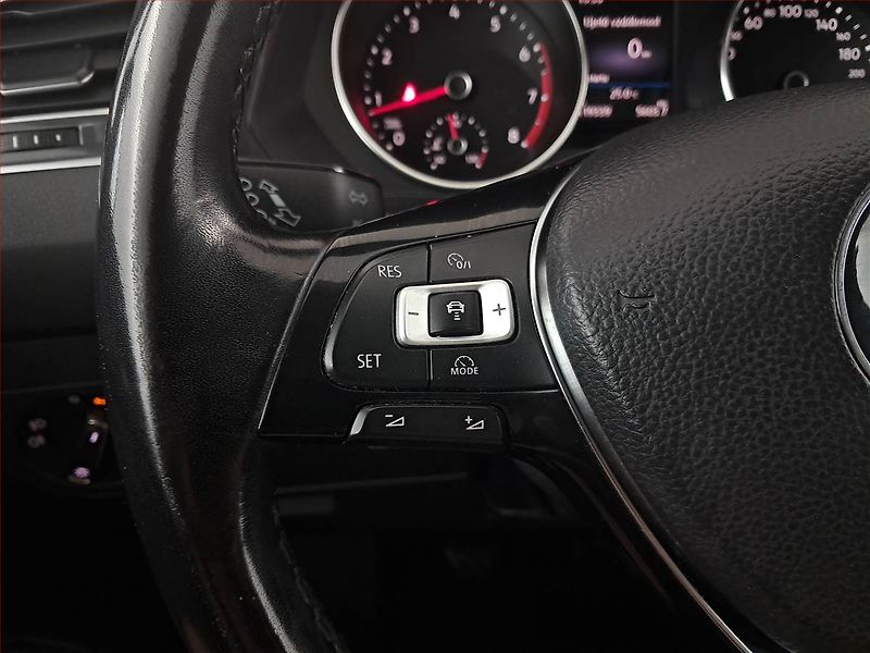 Volkswagen Tiguan (2018) 1.4 TSI - fotka 16 z 18