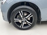 Volvo XC60 B4 AWD R-DESIGN AUT CZ - náhled 15