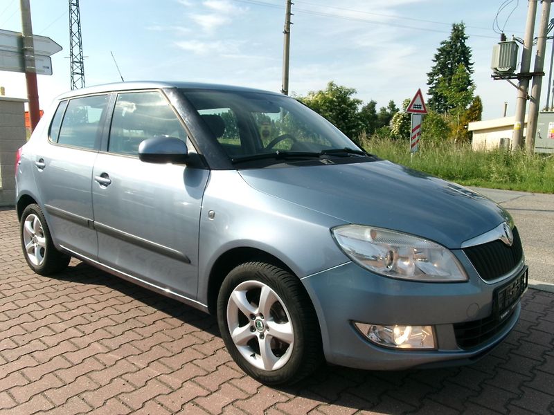 Škoda Fabia (2010) 1,2TSi ELEGANCE AC ALU - fotka 11 z 28