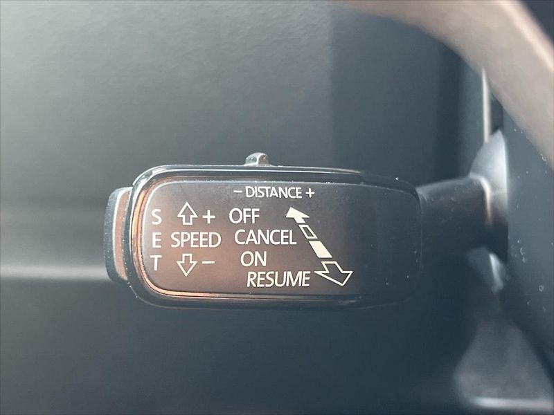 Škoda Octavia 2,0 TDi 135kW  III. FL RS - fotka 19 z 31