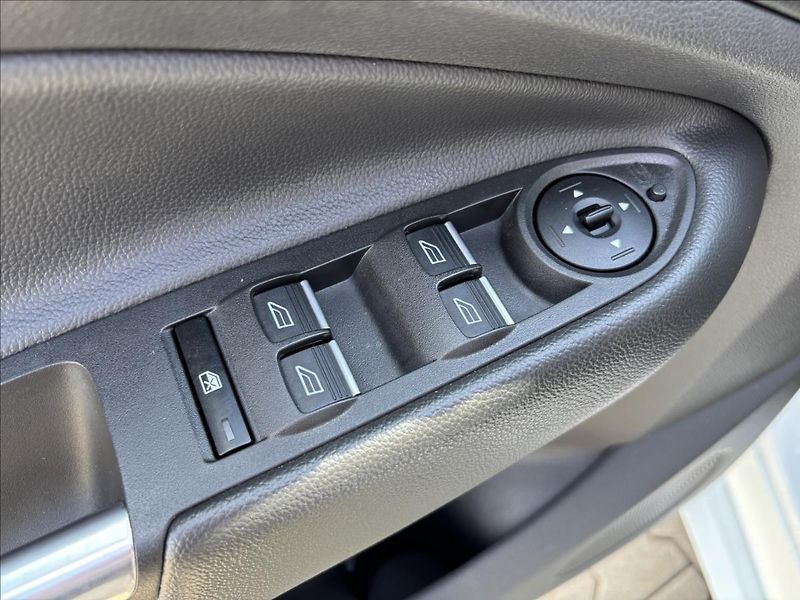 Ford Kuga 2,0 EcoBoost 170 kW ST-Line - fotka 23 z 44
