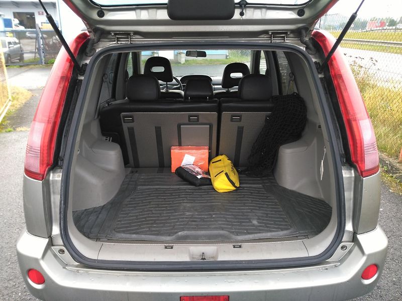 Nissan X-Trail 2,5i AWD /121 kW/ rezervace - fotka 5 z 37