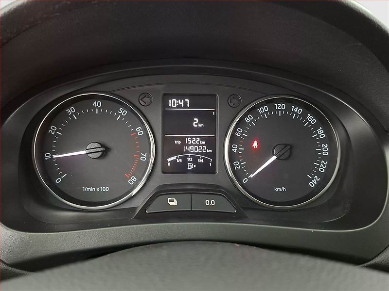 Škoda Rapid (2013) Ambition 1.2 TSI - fotka 11 z 15