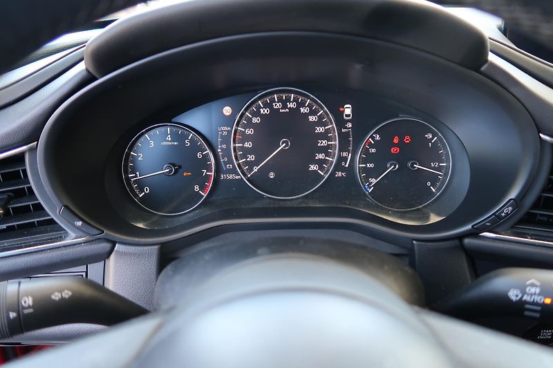 Mazda CX-30 2,0 G122 Homura ČR, záruka - fotka 23 z 31
