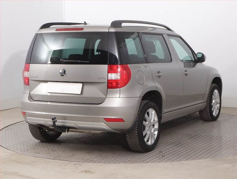 Škoda Yeti (2014) 1.2 TSI, Vyhř. sedaček - fotka 5 z 14