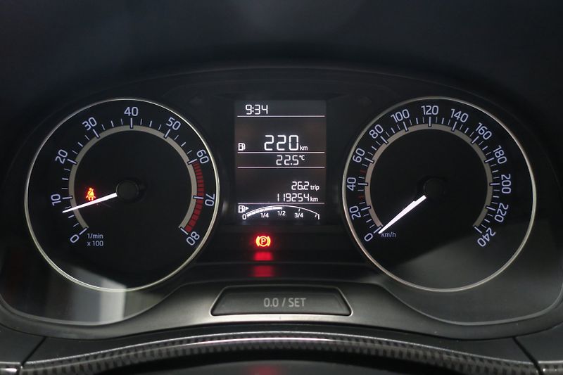 Škoda Fabia (2016) 1.2TSi Monte Carlo ČR - fotka 21 z 50