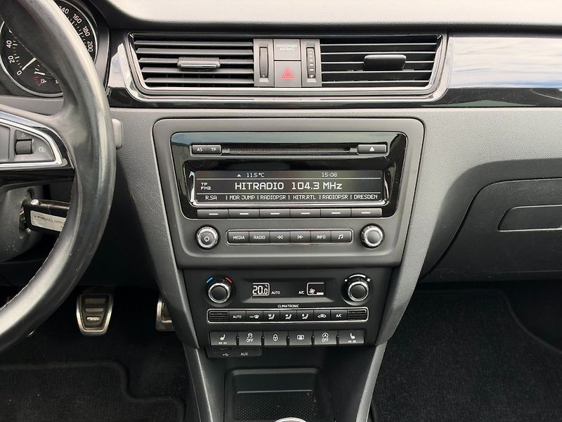 Škoda Rapid (2014) Spaceback 1.2 TSI StylePlus - fotka 19 z 31