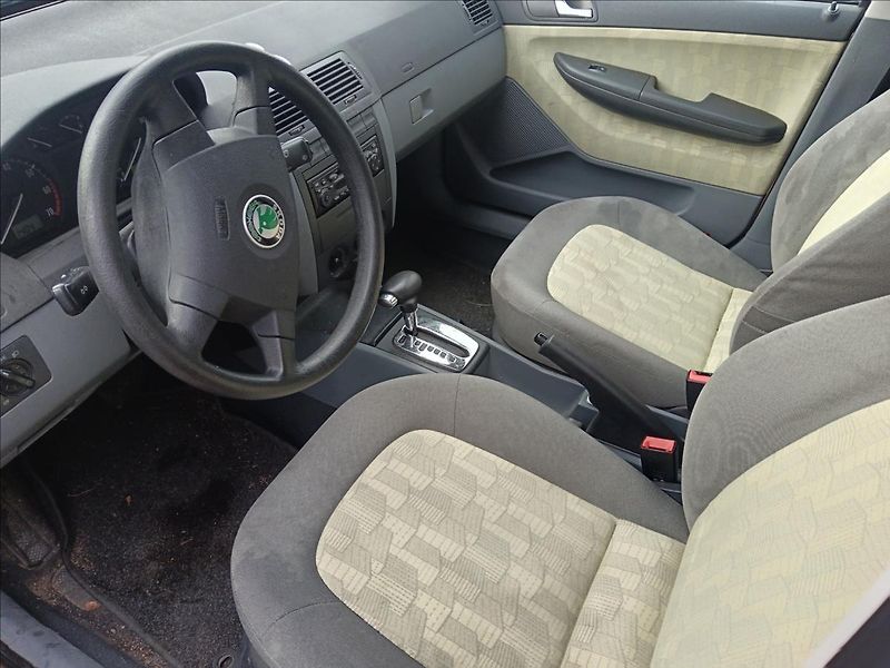 Škoda Fabia 1,4 i automat  comfort - fotka 17 z 17