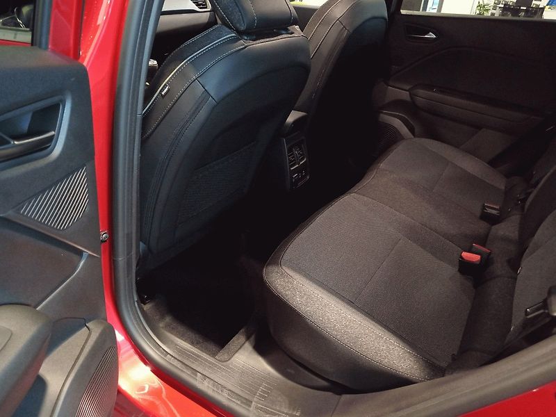 Renault Symbioz (2026) evolution mild hybrid 140 - fotka 4 z 5