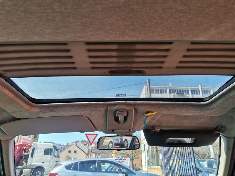 Ford Sierra (1991) 2.0i 74kw CLX Kombi - fotka 26 z 33