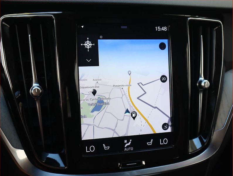 Volvo V60 (2019) T6 AWD - fotka 16 z 22