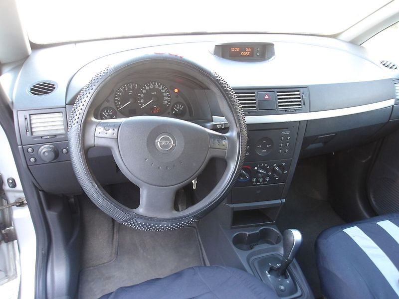 Opel Meriva 1,6i AUTOMAT ! - fotka 20 z 35