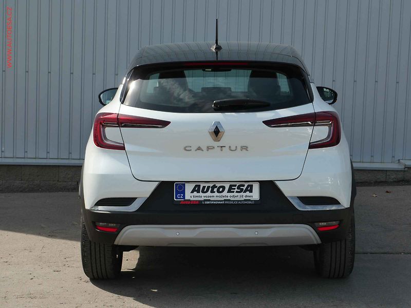 Renault Captur (2022) 1.3TCe, Intense, AT - fotka 5 z 27