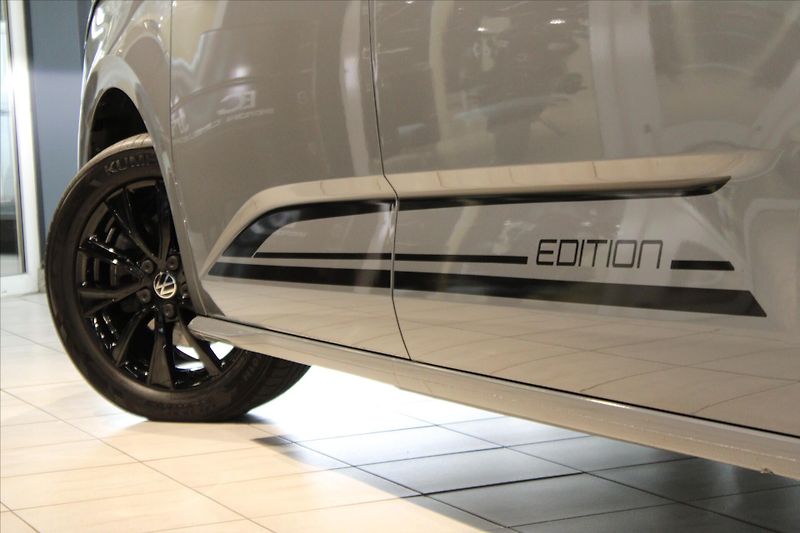 Volkswagen Multivan TDi DSG Edition Pano/HUD/HarKa - fotka 8 z 37