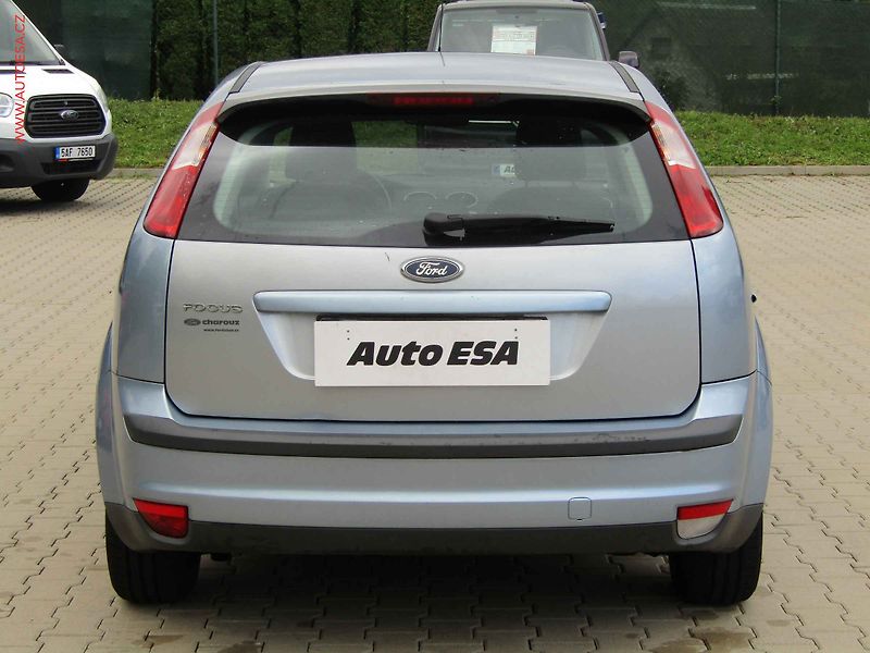 Ford Focus (2007) 1.6i, ČR, AC - fotka 5 z 16