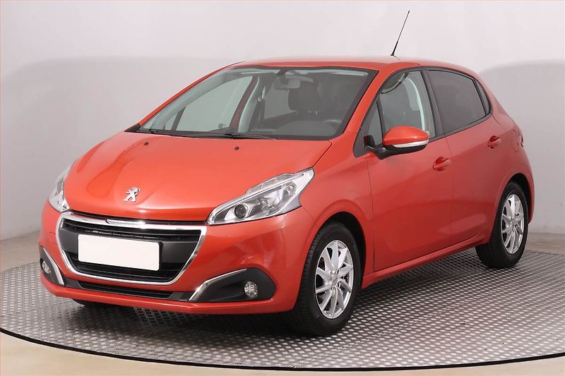 Peugeot 208 (2016) Active 1.2 PureTech - fotka 2 z 12