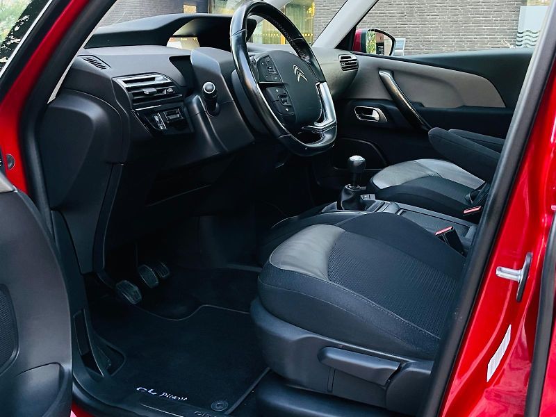 Citroën Grand C4 Picasso 2.0HDi MAN 7MÍST KAMERY TAŽNÉ - fotka 51 z 60
