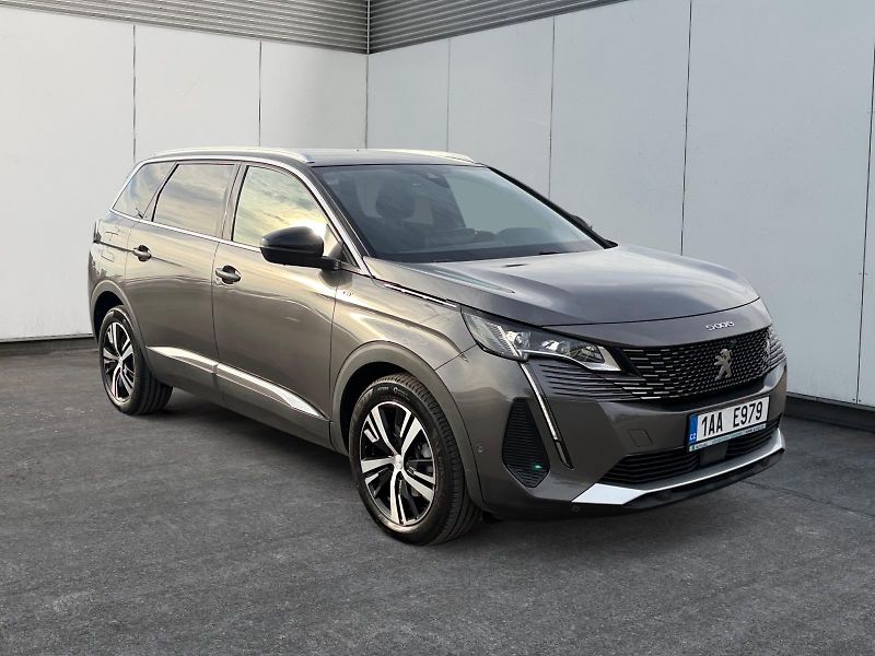 Peugeot 5008 (2023) 1.2PT 96kW CZ DPH - fotka 3 z 11